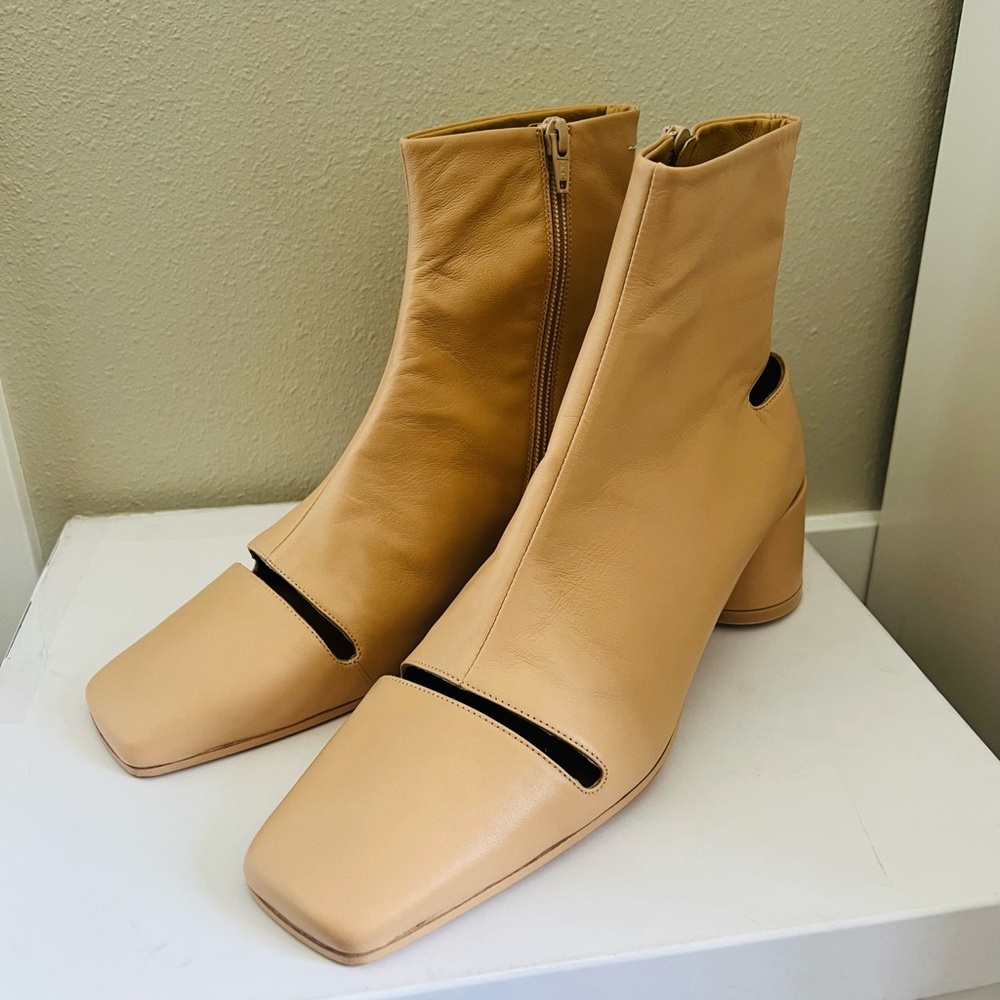 MM6 Maison Martin Margiela Cut Out Ankle Boots